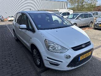 Ford S-Max 1.6 ECOBOOST TITANIUM picture 3
