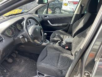 Peugeot 308 SW 1.6 VTI XT picture 8