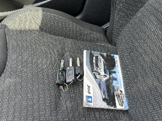 Peugeot 308 SW 1.6 VTI XT picture 12