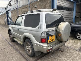 krockskadad bil auto Toyota Landcruiser 3.0 D4-D BLIND VAN 2002/1