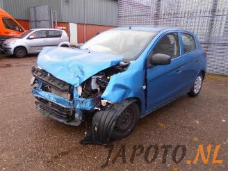 Salvage car Mitsubishi Space-star Space Star (A0), Hatchback, 2012 1.0 12V 2013/7