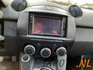 Mazda 2 2 (DE), Hatchback, 2007 / 2015 1.3 16V MZR picture 16