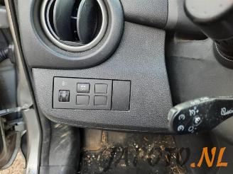 Mazda 2 2 (DE), Hatchback, 2007 / 2015 1.3 16V MZR picture 15