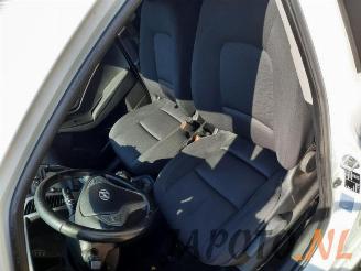 Hyundai Ix20 iX20 (JC), SUV, 2010 / 2019 1.6i 16V picture 13