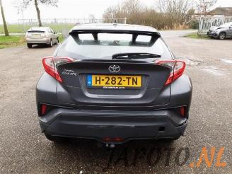 Toyota C-HR C-HR (X1,X5), SUV, 2016 1.2 16V Turbo picture 4