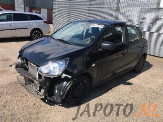 Salvage car Mitsubishi Space-star Space Star (A0), Hatchback, 2012 1.0 12V 2014/7