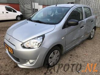 Salvage car Mitsubishi Space-star Space Star (A0), Hatchback, 2012 1.0 12V 2013/6