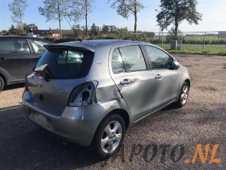 Toyota Yaris Yaris II (P9), Hatchback, 2005 / 2014 1.3 16V VVT-i picture 5