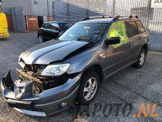 Vrakbiler auto Mitsubishi Outlander Outlander (CU), SUV, 2001 / 2007 2.0 16V 4x2 2007/5