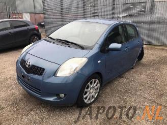 Uttjänta bilar auto Toyota Yaris Yaris II (P9), Hatchback, 2005 / 2014 1.3 16V VVT-i 2007/11