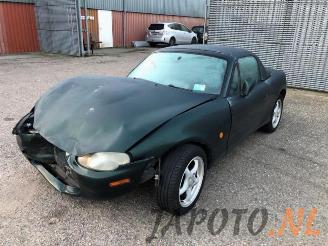 Auto da rottamare Mazda MX-5 MX-5 (NB18/35/8C), Cabrio, 1998 / 2005 1.6i 16V 1998/7
