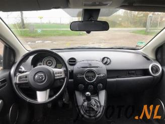 Mazda 2 2 (DE), Hatchback, 2007 / 2015 1.5 16V S-VT picture 9