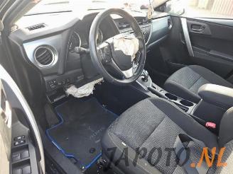 Toyota Auris Auris (E18), Hatchback 5-drs, 2012 / 2019 1.8 16V Hybrid picture 14