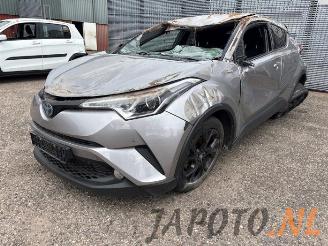 Uttjänta bilar auto Toyota C-HR C-HR (X1,X5), SUV, 2016 1.8 16V Hybrid 2018/10