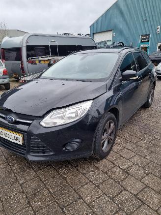 Ford Focus 3 Wagon Combi 1.0 Ti-VCT EcoBoost 12V 100 (M2DA(Euro 5)) [74kW] picture 5