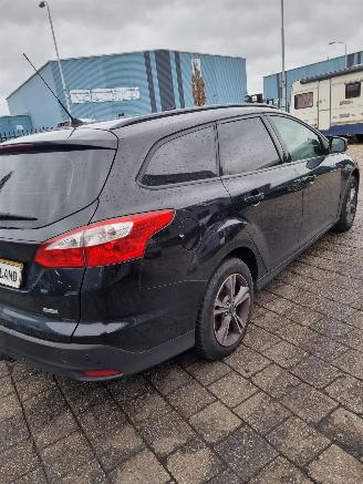 Ford Focus 3 Wagon Combi 1.0 Ti-VCT EcoBoost 12V 100 (M2DA(Euro 5)) [74kW] picture 4