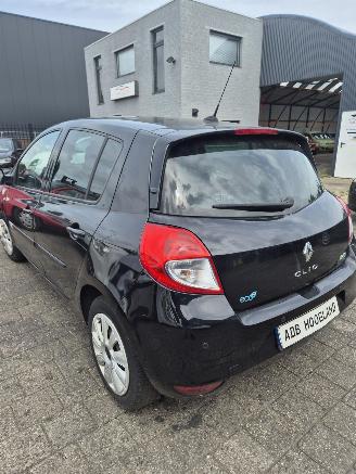 Renault Clio III (BR/CR) Hatchback 1.5 dCi FAP (K9K-770(K9K-67)) [65kW] 5-BAK picture 6