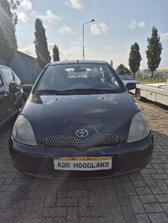 Dezmembrări autoturisme Toyota Yaris (P1) Hatchback 1.3 16V VVT-i (2NZFE) [63kW] 5-BAK 2002/1