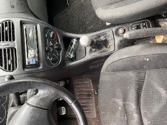 Peugeot 206 SW (2E/K) Combi 1.6 16V (TU5JP4(NFU)) [80kW] 5-BAK picture 6