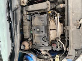 Peugeot 206 SW (2E/K) Combi 1.6 16V (TU5JP4(NFU)) [80kW] 5-BAK picture 8