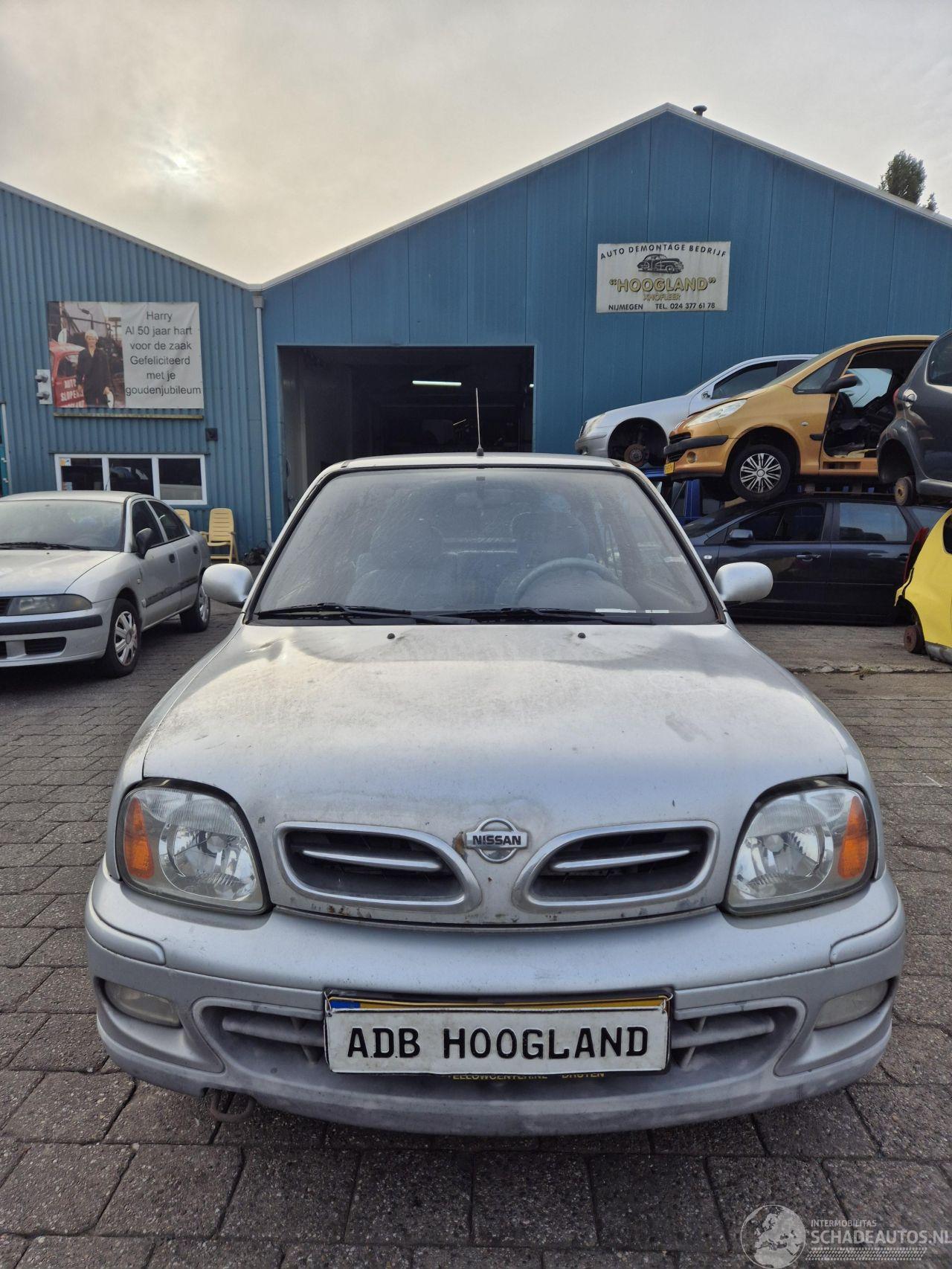 Nissan Micra (K11) Hatchback 1.4 16V (CGA3DE) [60kW]