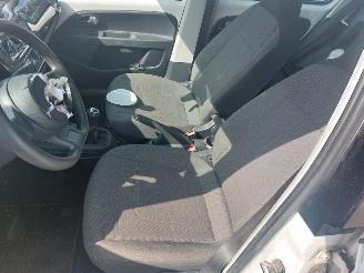 Volkswagen Up! Up! (121) Hatchback 1.0 12V 60 picture 8