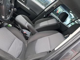 Mazda 5 5 (CR19), MPV, 2004 / 2010 1.8i 16V picture 5