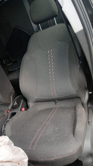 Opel Corsa Corsa E Hatchback 1.0 SIDI Turbo 12V (B10XFT(Euro 6)) [66kW]  (09-2014=
/12-2019) picture 4