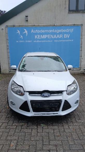 Uttjänta bilar auto Ford Focus Focus 3 Wagon Combi 1.0 Ti-VCT EcoBoost 12V 125 (M1DA(Euro 5)) [92kW] =
 (02-2012/05-2018) 2013/0