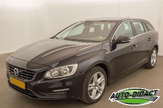 Avarii autoturisme Volvo V-60 D6 2.4 AWD Plug In Hybrid Phev 2015/1