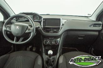 Peugeot 208 1.2 Airco picture 21