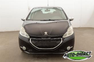 Peugeot 208 1.2 Airco picture 31