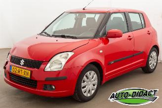 uszkodzony samochody osobowe Suzuki Swift 1.5 Exclusive Airco 2005/9