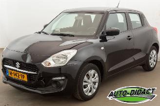 uszkodzony samochody osobowe Suzuki Swift 1.2 45.886 km Airco Comfort Smart Hybrid 2020/5