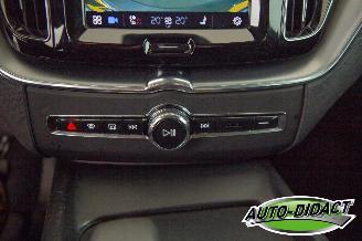 Volvo Xc-60 2.0 B5 Automaat Digi Dash Camera Leder Inscription picture 11