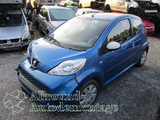 rozbiórka samochody osobowe Peugeot 107 107 Hatchback 1.0 12V (384F(1KR)) [50kW]  (06-2005/05-2014) 2011