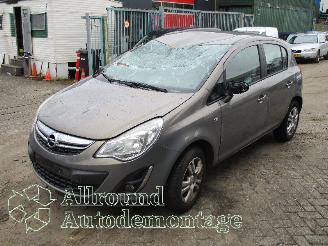 Salvage car Opel Corsa Corsa D Hatchback 1.4 16V Twinport (A14XER(Euro 5)) [74kW]  (12-2009/0=
8-2014) 2012