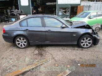 BMW 3-serie 3 serie (E90) Sedan 320i 16V (N46-B20B) [110kW]  (12-2004/08-2007) picture 7