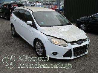 Ford Focus Focus 3 Wagon Combi 1.0 Ti-VCT EcoBoost 12V 125 (M1DA(Euro 5)) [92kW] =
 (02-2012/05-2018) picture 2