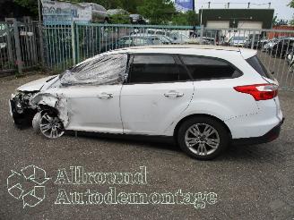 Ford Focus Focus 3 Wagon Combi 1.0 Ti-VCT EcoBoost 12V 125 (M1DA(Euro 5)) [92kW] =
 (02-2012/05-2018) picture 8