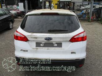 Ford Focus Focus 3 Wagon Combi 1.0 Ti-VCT EcoBoost 12V 125 (M1DA(Euro 5)) [92kW] =
 (02-2012/05-2018) picture 6