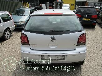 Volkswagen Polo Polo IV (9N1/2/3) Hatchback 1.4 16V (BUD) [59kW]  (05-2006/11-2009) picture 6