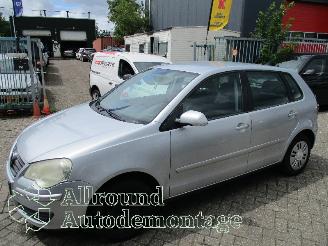 Volkswagen Polo Polo IV (9N1/2/3) Hatchback 1.4 16V (BUD) [59kW]  (05-2006/11-2009) picture 8