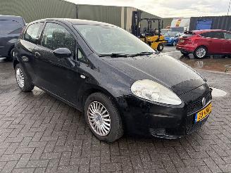 Voiture accidenté Fiat Grande Punto 1.4 16V Dynamic 2008/3