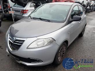 Uttjänta bilar auto Lancia Ypsilon Ypsilon (312), Hatchback, 2011 0.9 TwinAir 85 2011/6