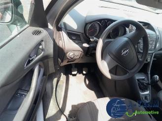 Opel Zafira Zafira Tourer (P12), MPV, 2011 / 2019 1.4 Turbo 16V ecoFLEX picture 21