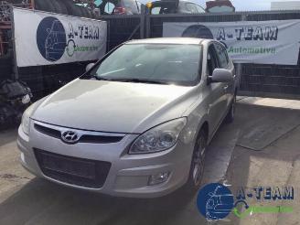 Vrakbiler auto Hyundai I-30 i30 (FD), Hatchback, 2007 / 2011 1.6 CVVT 16V 2007/8