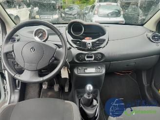 Renault Twingo Twingo II (CN), Hatchback 3-drs, 2007 / 2014 1.2 16V picture 15