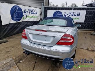 Vrakbiler auto Mercedes CLK CLK AMG (R209), Cabrio, 2002 / 2010 5.4 55 AMG V8 24V 2004/7