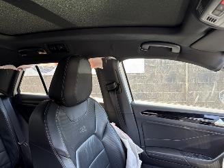 Volkswagen T-Roc 2.0 TSI 16V 4Motion SUV  Benzine 1.984cc 140kW (190pk) 4x4 2021-06  DNNA picture 15